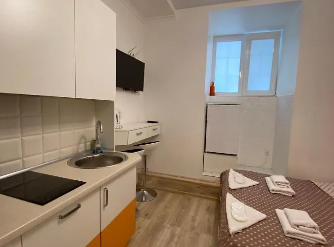 Garden On Deribasovskaya