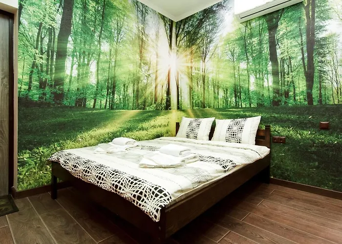 Garden On Deribasovskaya *