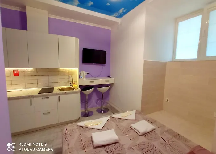 Garden On Deribasovskaya * Odesa